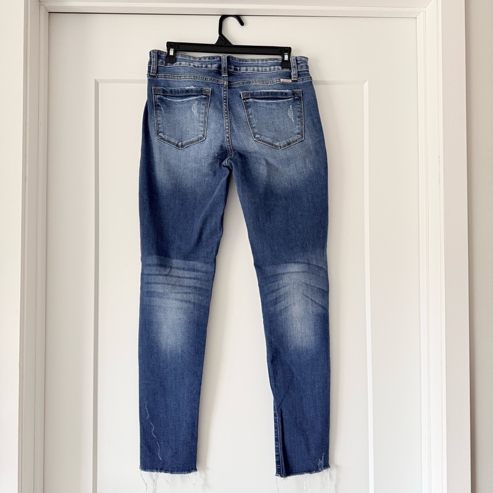 Kancan Med/Dk Wash Skinny Raw Hem Distressed Mid-Rise Stretch Woman’s Jean 11 - Picture 2 of 14
